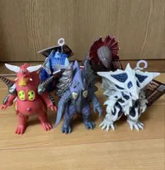 新品、未使用 ウルトラマン 怪獣フィギュア 5体セット タグ付き