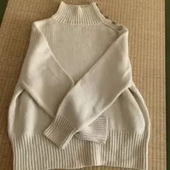 ZARA アイボリー ボタン付きハイネックセーター S