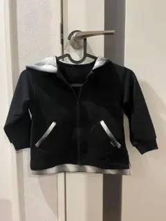 ブラックフード付きパーカー　コムサイズム