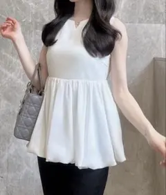 フレアデザイン ホワイト ノースリーブ