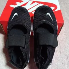 NIKEエアリフト23cm　プリスクール&キッズシューズ