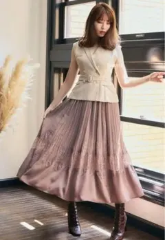 herlipto Merice Pleated Lace Dress