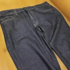 ユニクロ　ダークブルースリムフィットデニム