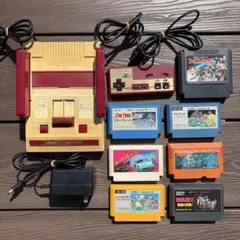 任天堂　ファミリーコンピュータ 本体とゲームカートリッジ7個　レトロ