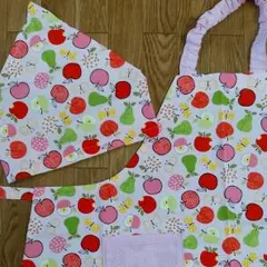 ハンドメイド   エプロン　三角巾　セット(*^-^*)