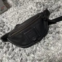 COACH ブラック レザー ボディバッグ