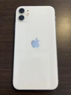 iPhone 11 64GB ホワイト　画面割れ有り