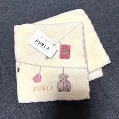 【新品/タグ付き】FURLA　タオルハンカチ　くま柄　黄色　ふわふわ