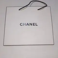 CHANEL　紙袋と紐