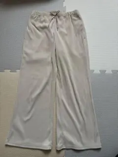 GU リブフレアパンツ 130サイズ ライトベージュ