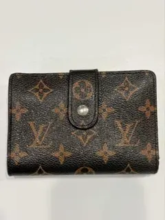LOUIS VUITTON 二つ折り財布のサムネイル