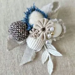 コットンボール　デニム、ツイードブローチ