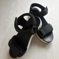 MICHEL KLEIN PARIS スポーツサンダル ブラック厚底のサムネイル