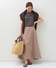 MADISON BLUE　MI-MOLLET FLARE SKIRTのサムネイル