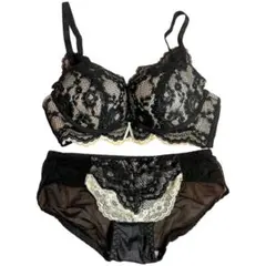 Item thumbnail for item 419801e2-c3ef-475f-9e9c-b62d140de7aa