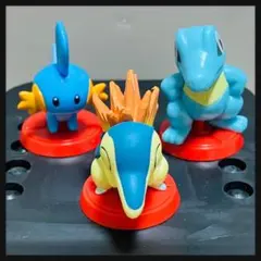 チョコエッグ　ポケットモンスター旅立ちの3匹　ワニノコ・ミズゴロウ・ヒノアラシ