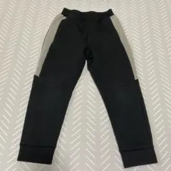 子供　130サイズ　長ズボン　スウェット　黒　イオン　トップバリュ