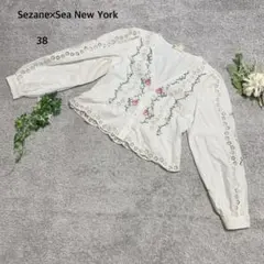セザンヌ×シーニューヨーク　コラボ　ブラウス　長袖　刺繍　花柄　レース　フリルMのサムネイル