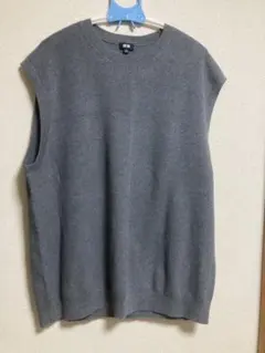 グレー ノースリーブ ニット