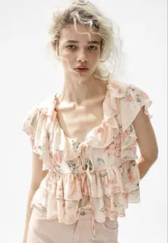 H&M 半袖　花柄　ブラウス　Sサイズのサムネイル