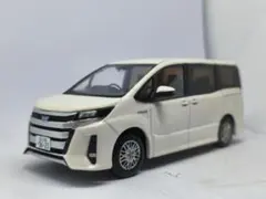 トヨタ ノア 90後期 ミニカーカラーサンプル プラチナホワイトパール