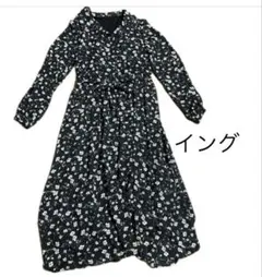 イング★黒地に白い花柄のワンピース