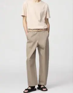 uniqlo u ワイドフィットチノ