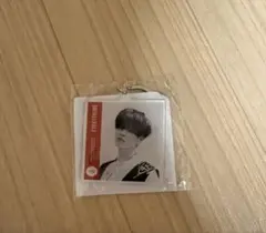 TREASURE ポップアップ カプセルトイ ヨシ アクリルキーホルダー