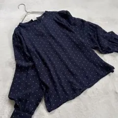 新品 MOUSSY マウジー ドット柄 シアー ブラウス ネイビー プルオーバーのサムネイル