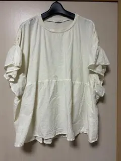 FREAK'S STORE フリル袖トップス クリーム色