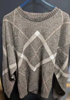 アーガイル柄ブラウンニットセーター