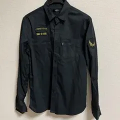 AZUL PRIMERA 黒シャツ