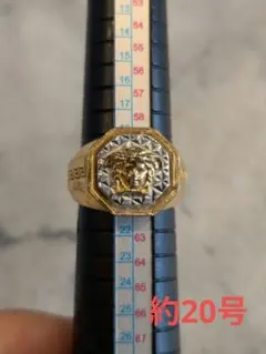 VERSACE メドゥーサ リング ゴールドカラー 約20号のサムネイル