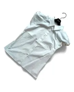 Max Mara ホワイト 半袖シャツ ラッフルデザインサイズ40マックスマーラ Max Mara ホワイト 半袖シャツ ラッフルデザインサイズ40マックス