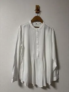 新品試着のみ XL、ユニクロ　レーヨンピンタックブラウス（長袖）