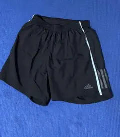 adidas インナー付きブラックショートパンツ 陸上 短パン スポーツウェア