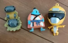 超人気キャラクター　ポケットモンスター、他 3体セット