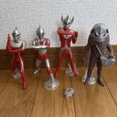 アルティメットルミナス　ウルトラマン　4体セットのサムネイル