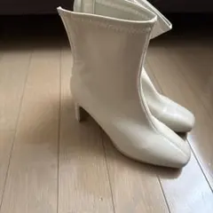 ホワイト ハイヒールブーツ 22.5cm