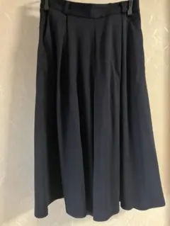 〈GU〉ガウチョパンツ　ネイビー　Sサイズ