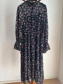 Bershka ロングワンピースのサムネイル