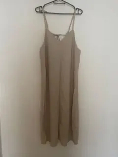ベージュ キャミソール ロングワンピース
