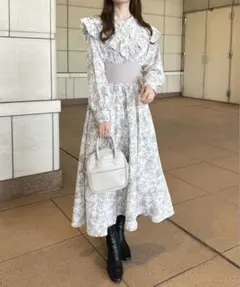 フリルウエストリブワンピース【ZOZOTOWN限定アイテム】のサムネイル