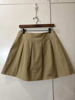 ベージュ 後リボン付き フレアスカートのサムネイル