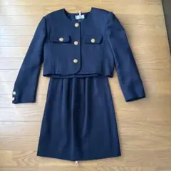 セットアップスーツ