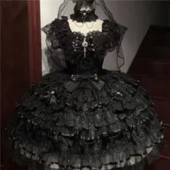 ゴスロリ 黒のフリルドレス