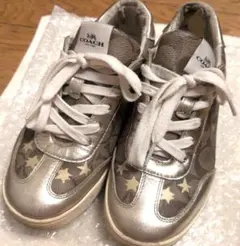 COACH シグネチャー スター スニーカーのサムネイル