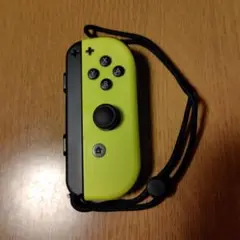 Nintendo Switch コントローラー右側 イエロー