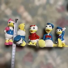 昭和レトロ ディズニー 陶器 フィギュア 4体セット 当時物 ヴィンテージ 当時物】東京ディズニーランド 陶器 フィギュア 4体セット - メルカリ