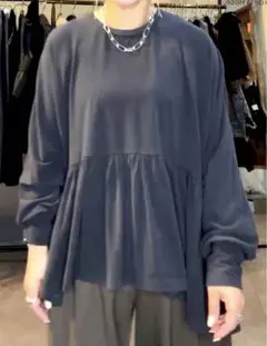 CYAN TOKYO ラウンドギャザーウォーム ドルマントップス